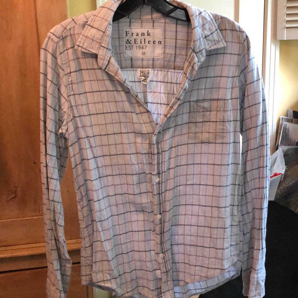 Frank & Eileen light weight grey plaid button down